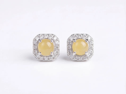 LINURE Cushion Yellow Jade Studs