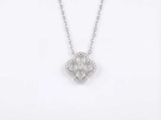 LINURE Four-Leaf Clover Jade Necklace