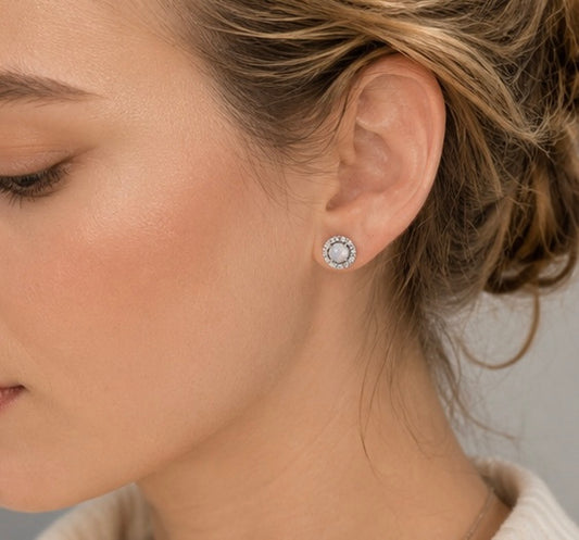 LINURE Round Mini Jade Studs