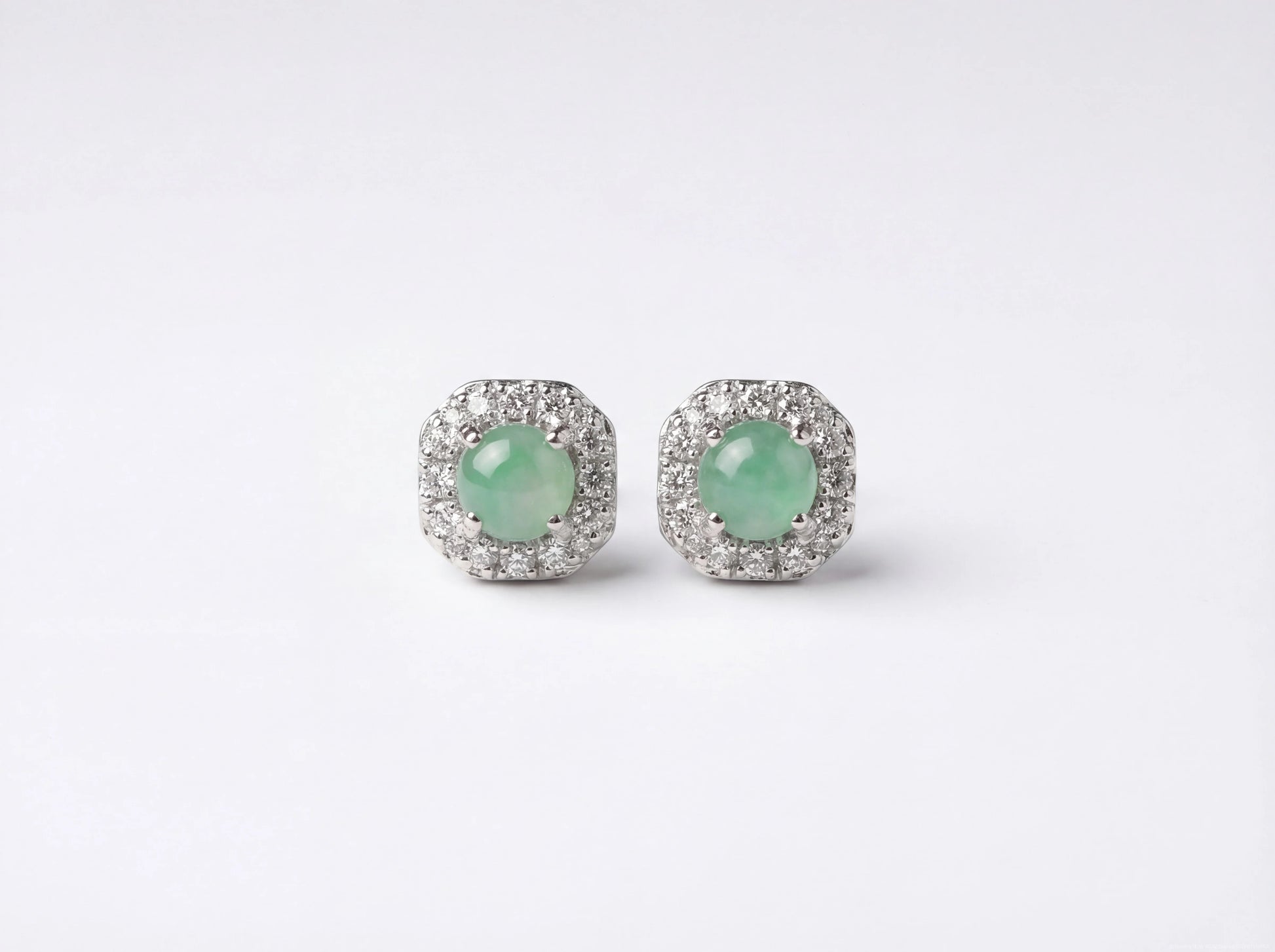 LINURE Mini Green Jade Studs