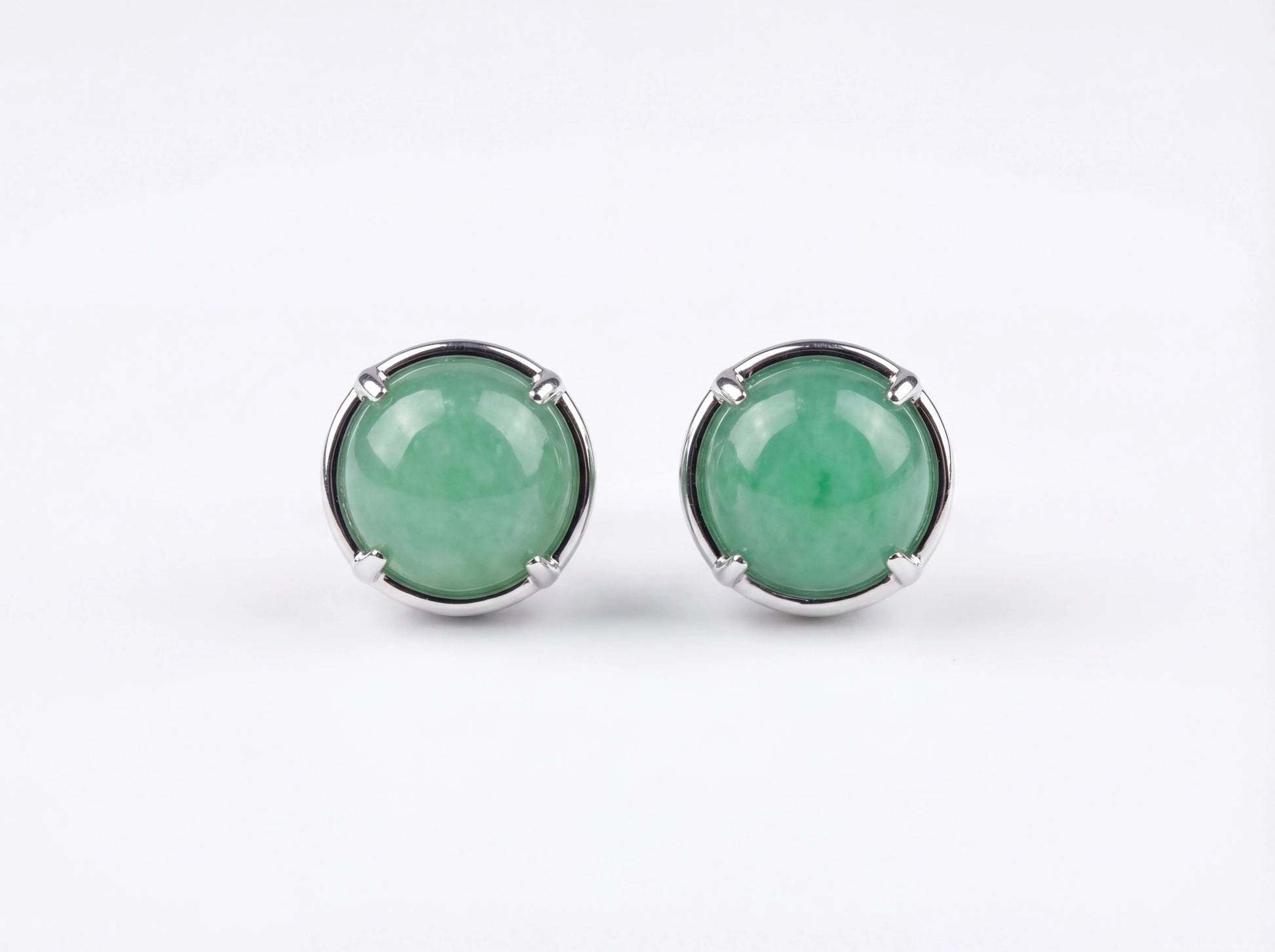 LINURE Circle Green Jade Studs