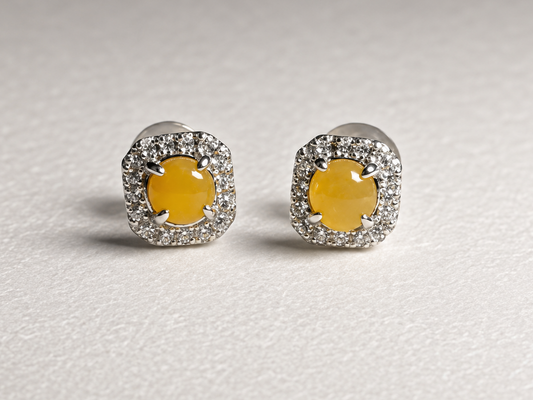 LINURE Cushion Yellow Jade Studs