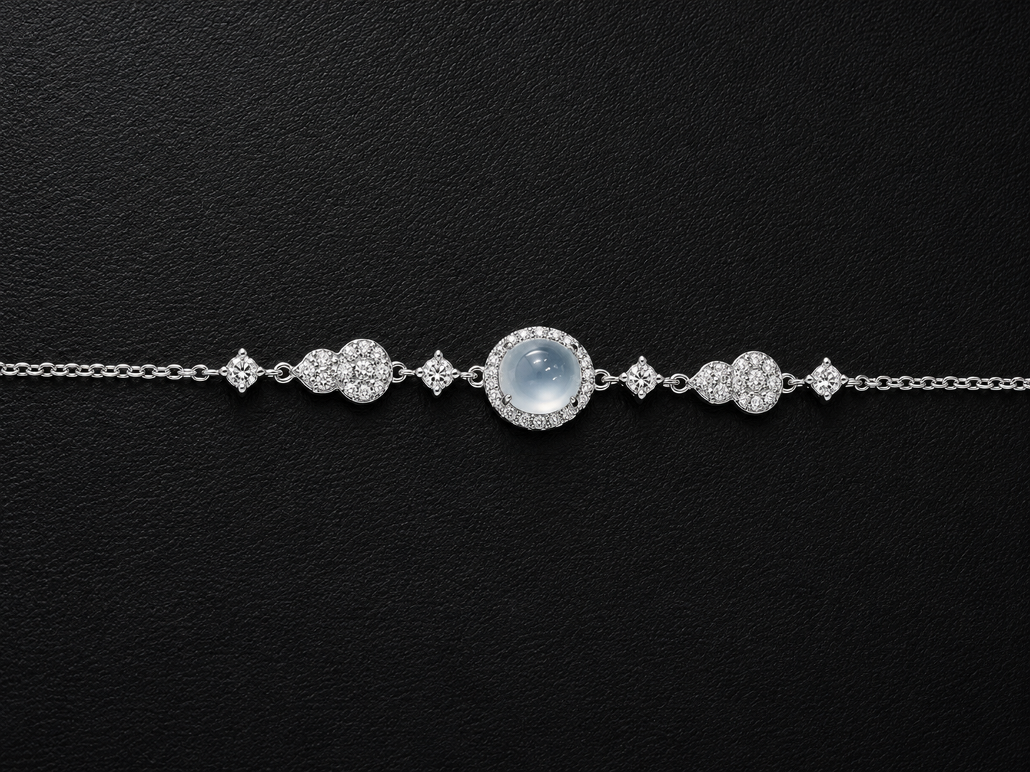 LINURE Jade Gourd & Oval Bracelet