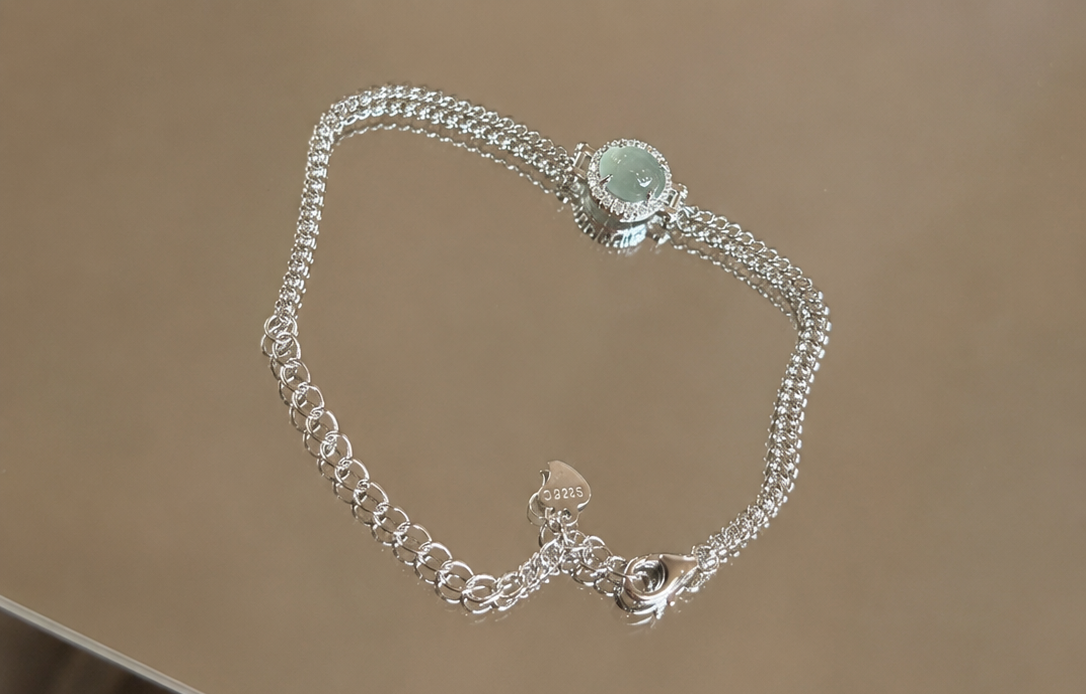 LINURE Icy Jade Oval Silver Bracelet
